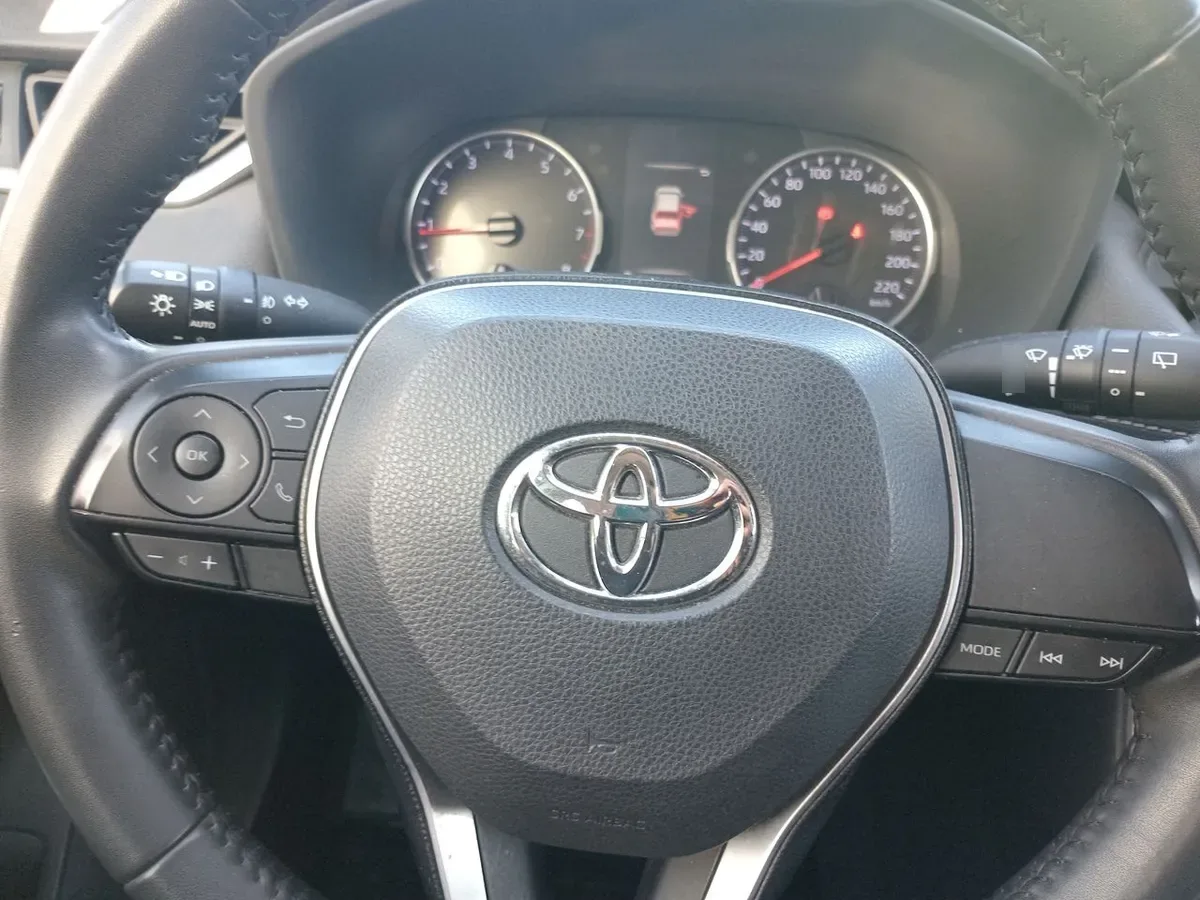 Toyota Rav 4 2.0 Le 4x2 Cvt At 5p año 2020