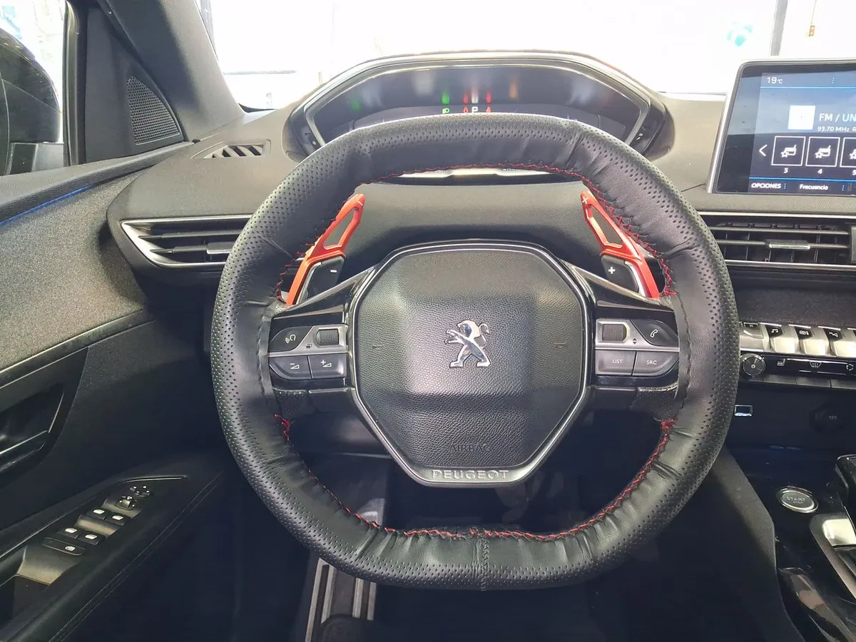 Peugeot 3008 1.6 Gt Line 4x2 Thp 165hp Eat6 5p año 2018