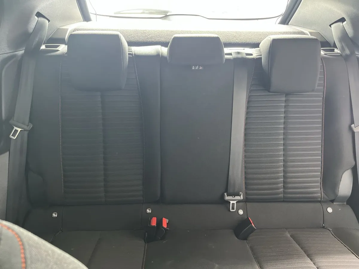 Peugeot 2008 1.2 Active Pack Puretech 130 4x2 Mt 5p año 2024