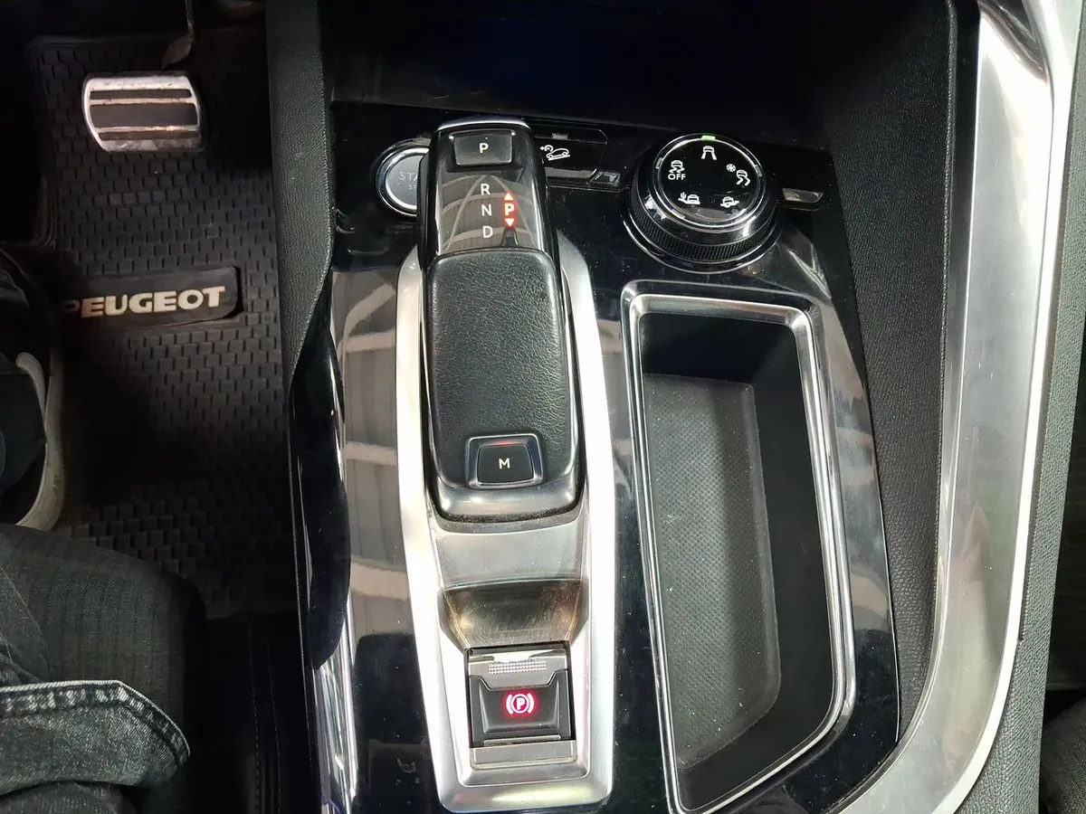 Peugeot 3008 1.6 Gt Line 4x2 Thp 165hp Eat6 5p año 2018