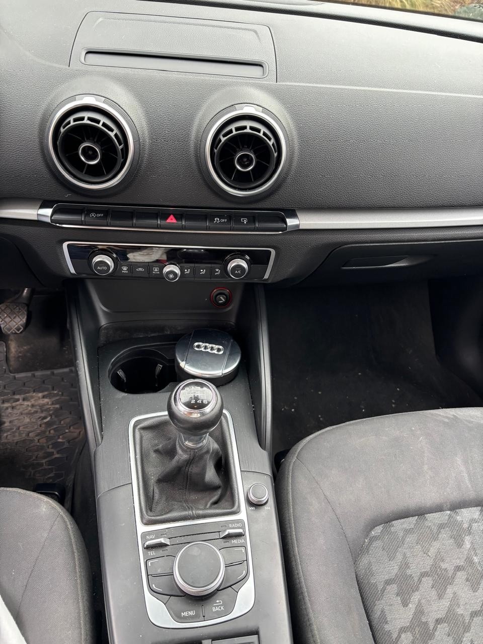 AUDI A3 1.2 Tfsi Sportback 110 Mt año 2015