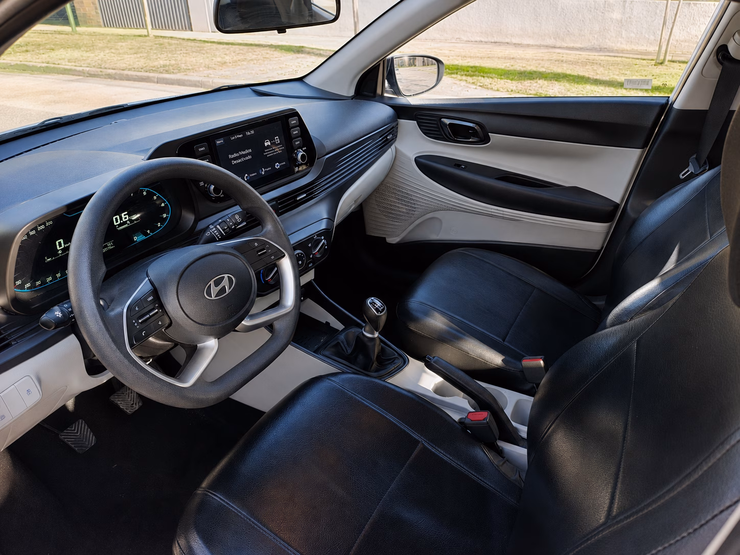 Hyundai I20 Plus Fl año 2025