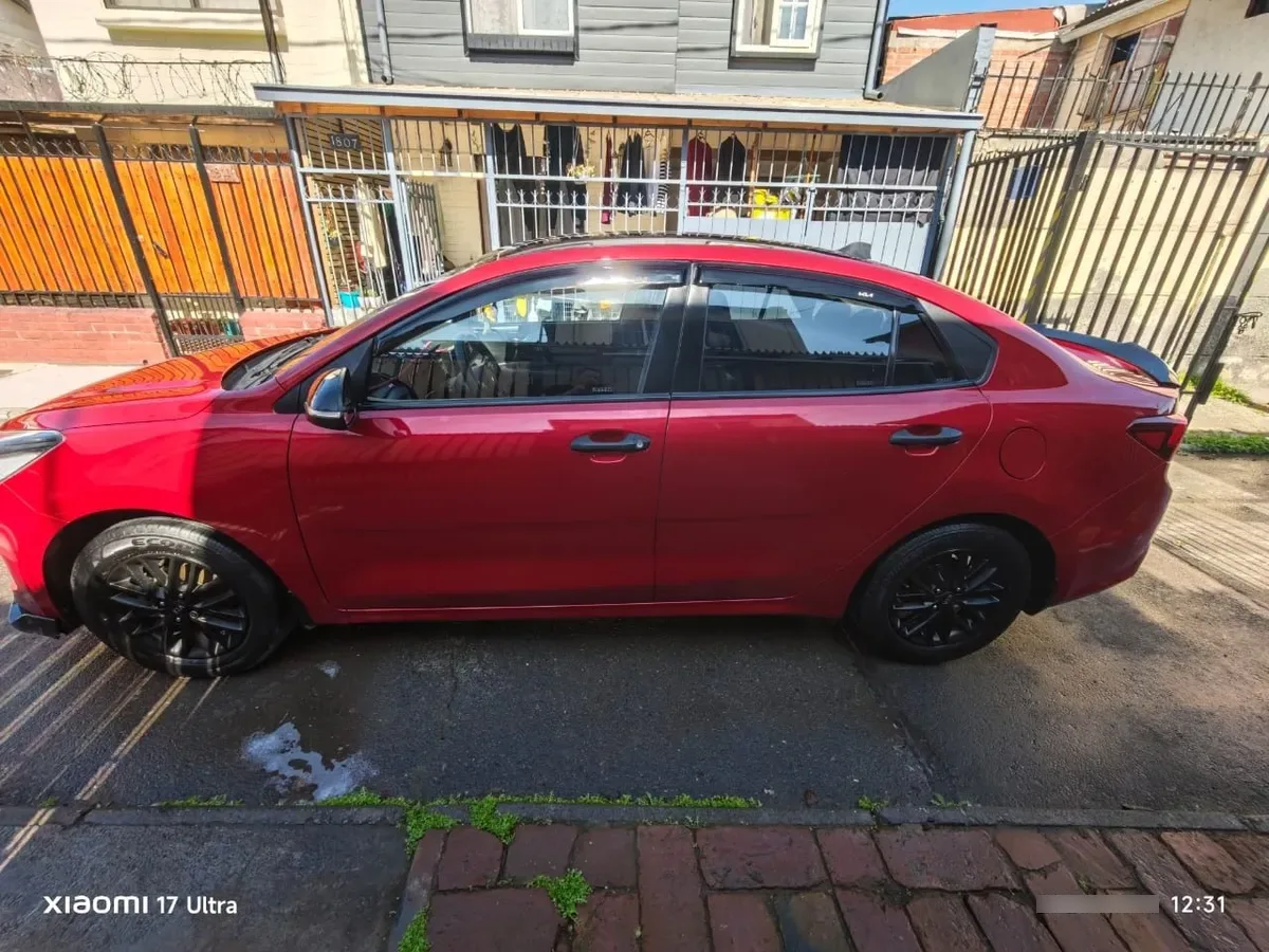 KIA MOTORS RIO 4 1.4 Lx Mt año 2018