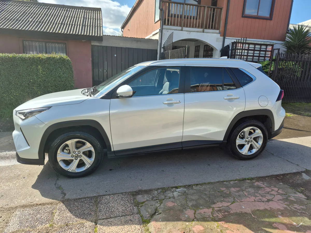Toyota Yaris Cross 1.5 Xi Mt año 2025