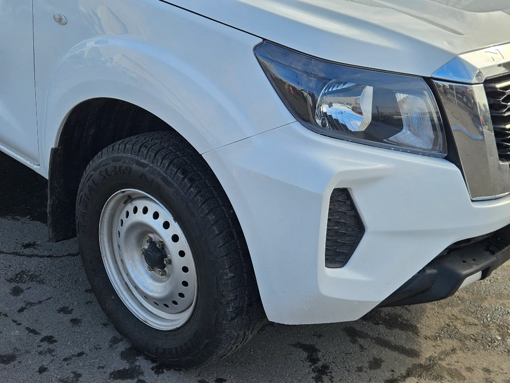 Nissan Navara Dc 4x2 2.3tdi Se año 2022
