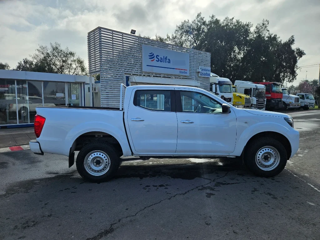 Nissan Navara Dc 4x2 2.3tdi Se año 2022