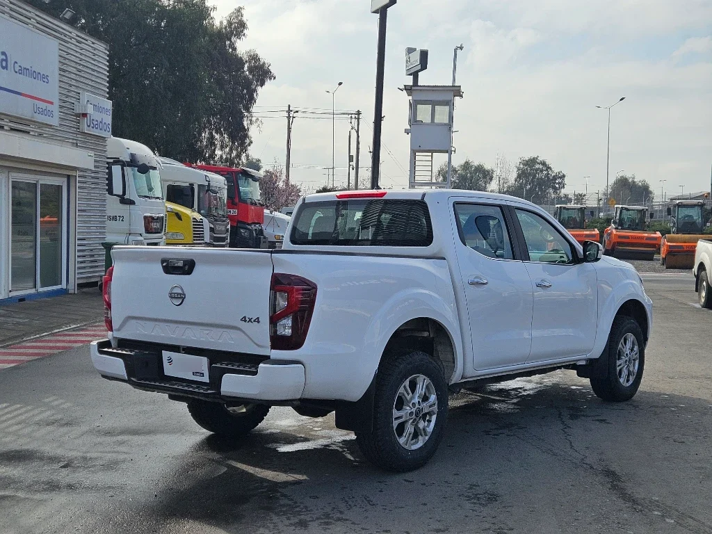 Nissan Navara Dc 4x4 2.3tdi Xe año 2023