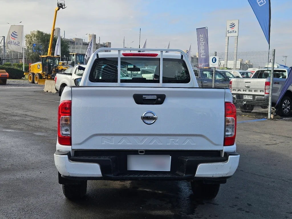 Nissan Navara Dc 4x2 2.3tdi Se año 2022