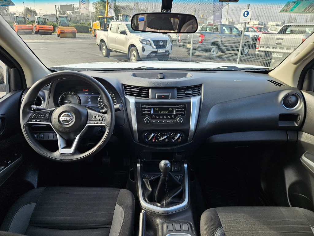 Nissan Navara Dc 4x2 2.3tdi Se año 2022