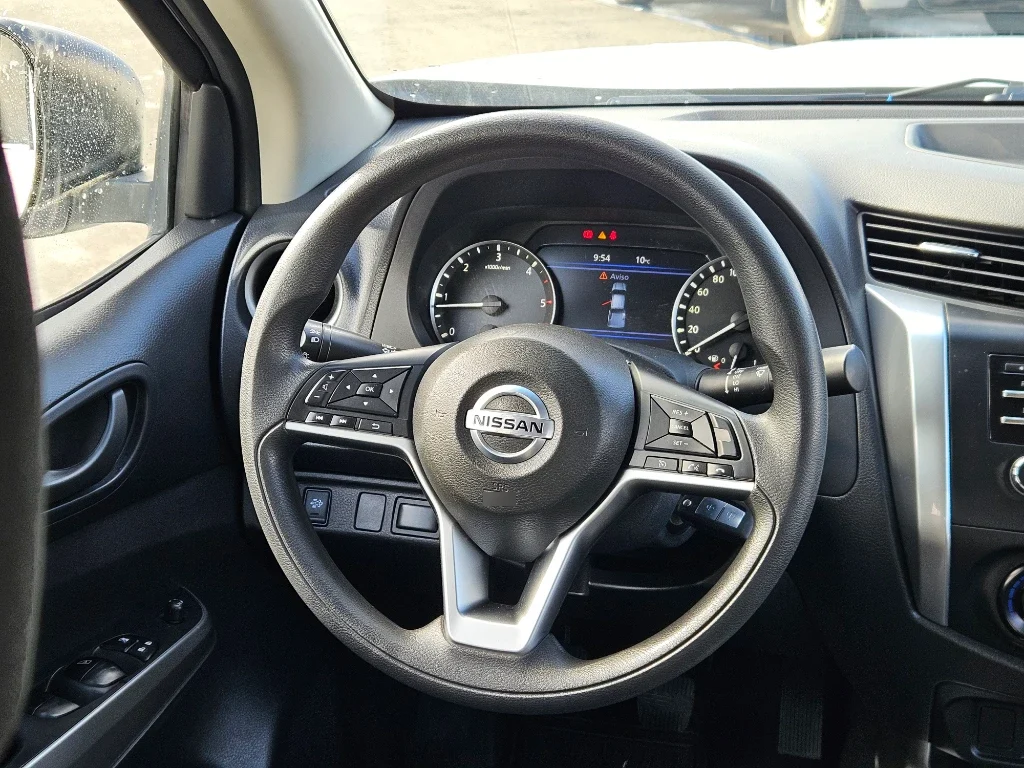 Nissan Navara Dc 4x2 2.3tdi Se año 2022