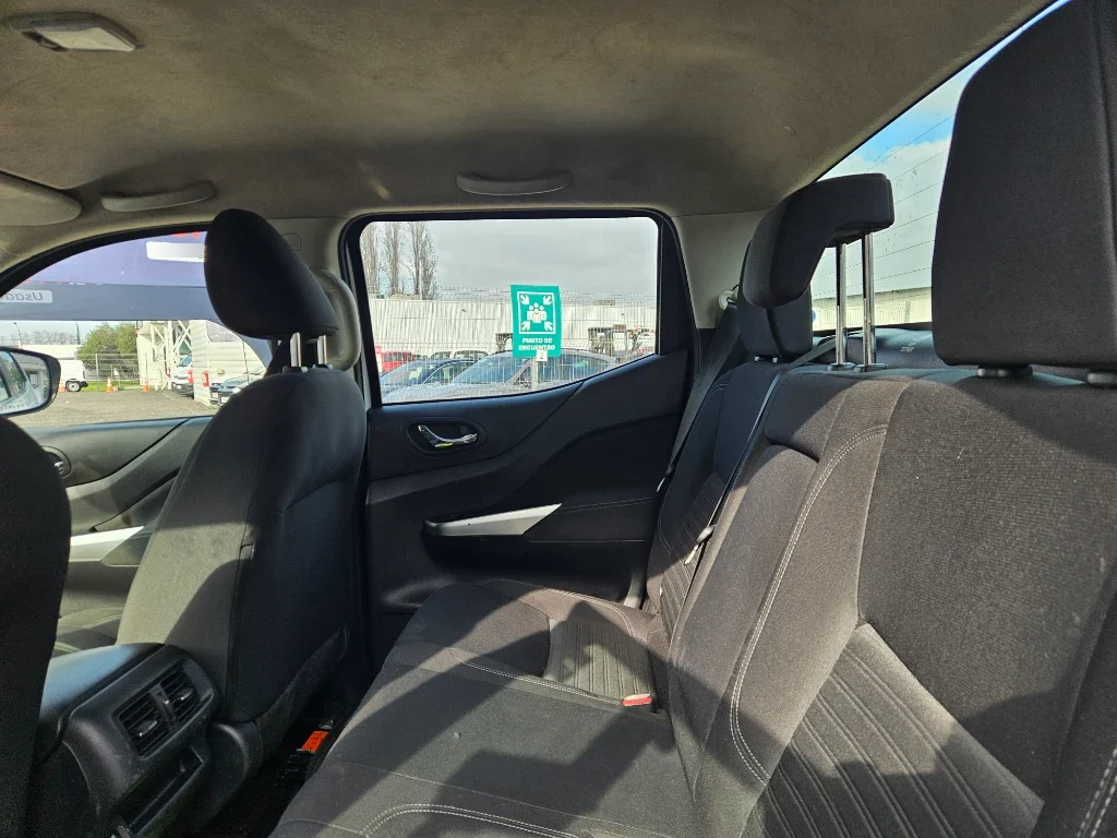 Nissan Navara Dc 4x4 2.3tdi Xe año 2023