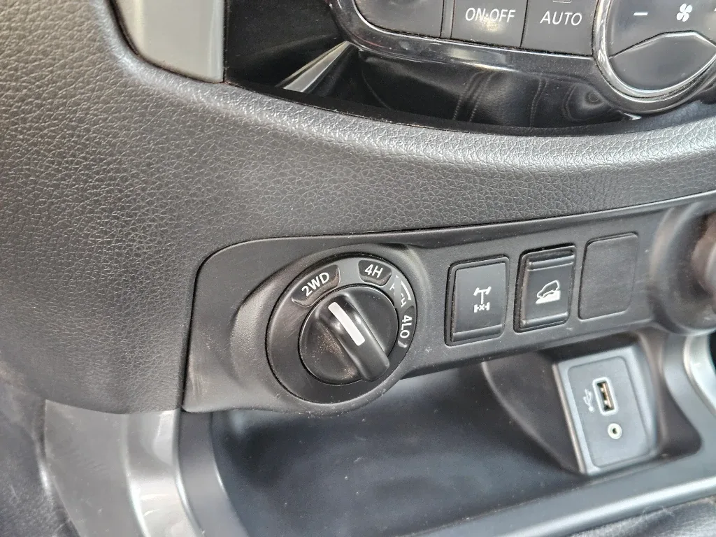 Nissan Navara Dc 4x4 2.3tdi Xe año 2023