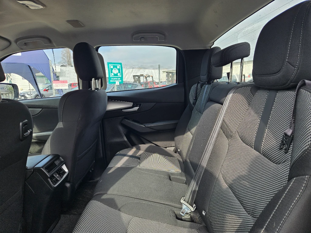 Mazda Bt-50 High 4x4 6at año 2025