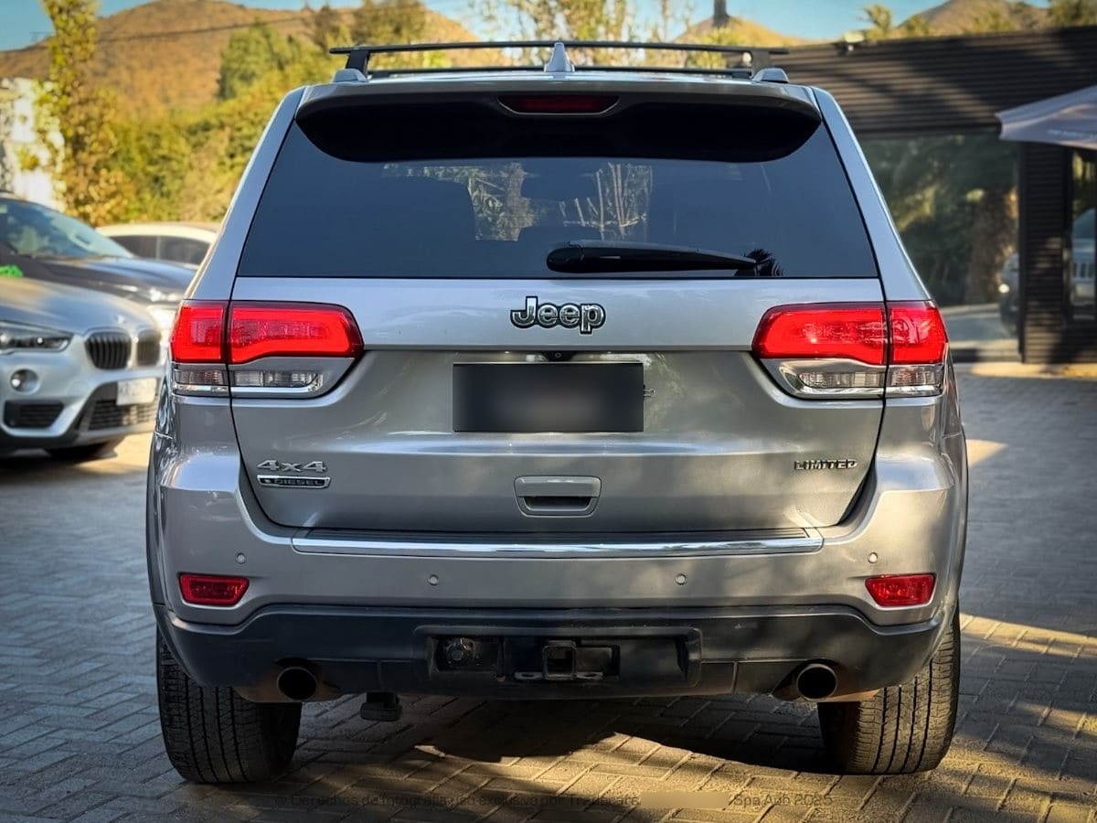 JEEP GRAND CHEROKEE 3.0 Td Laredo At 4x4 Diesel año 2016