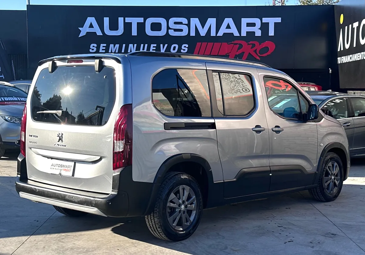 PEUGEOT RIFTER 1.5 Allure Pack Puretech 130 At año 2024