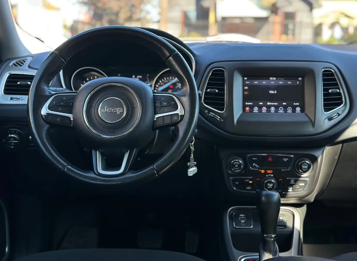 JEEP COMPASS 2.4 Longitude At año 2020