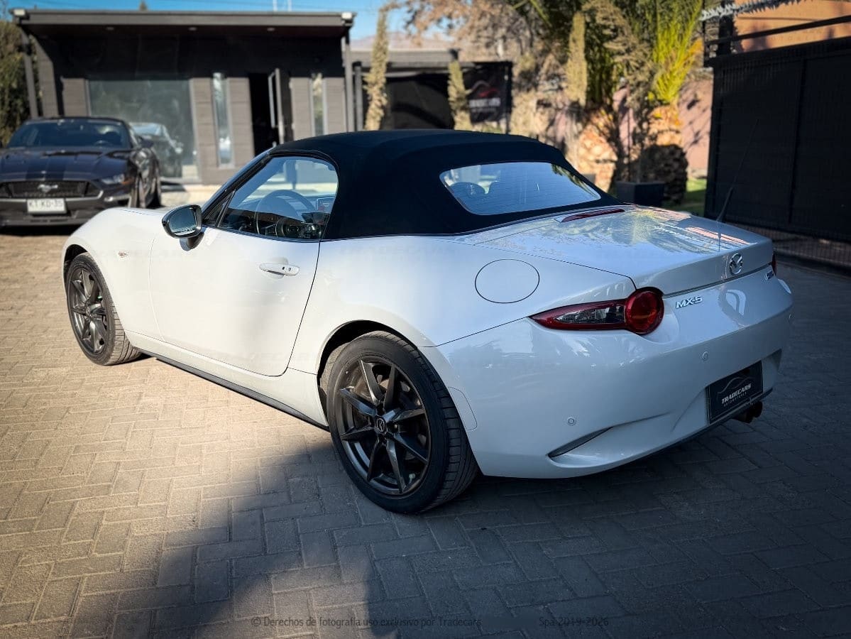 MAZDA MX-5 2.0 Rf (techo Retractil Color Carroceria) At año 2018