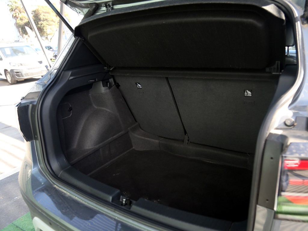 Volkswagen T-Cross 1.0 At Tsi Comfortline año 2025