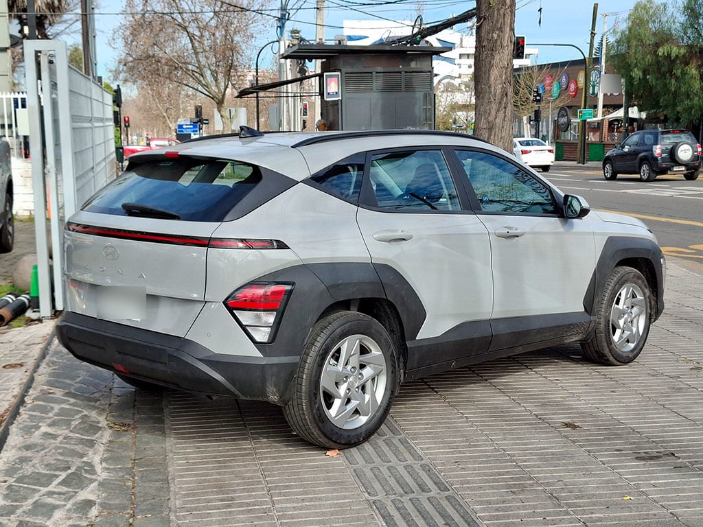 Hyundai Kona Sx2 Mpi 2.0 Aut año 2025