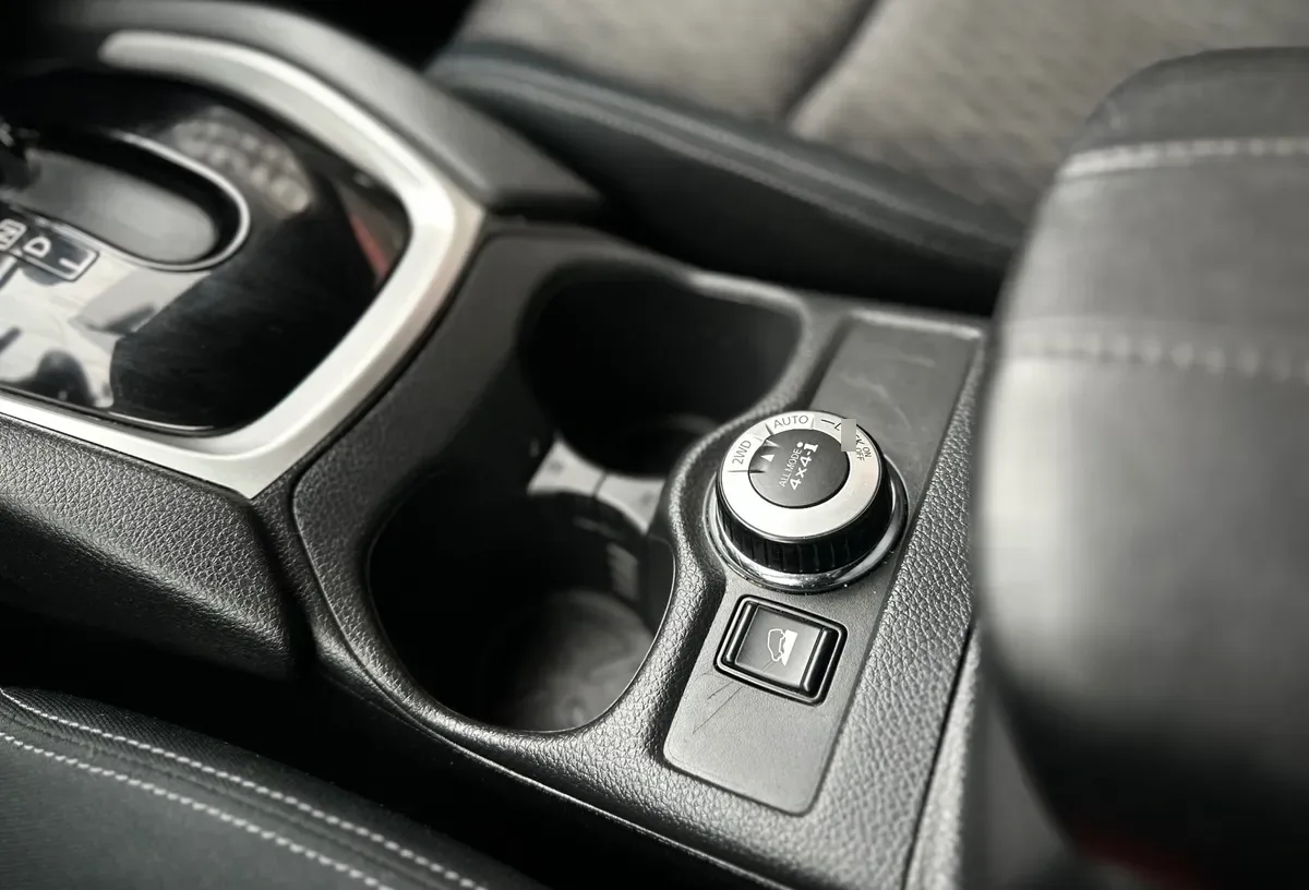 NISSAN X-TRAIL 2.5 Sense 2row At 4x4 año 2021
