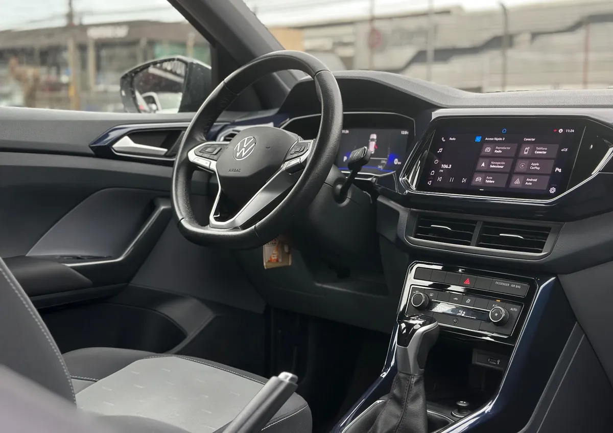 VOLKSWAGEN T-CROSS 1.0 Tsi Highline At año 2022