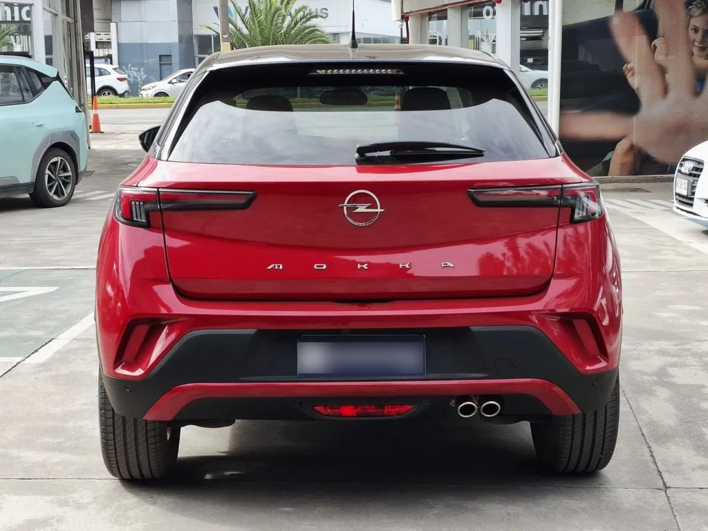 Opel Mokka At 1.2 año 2025