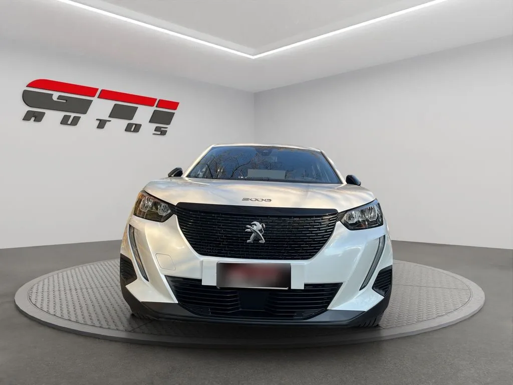 Peugeot 2008 1.2 Active Puretech 130 4x2 Mt 5p año 2023