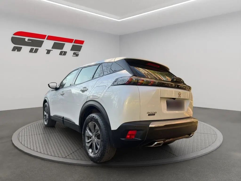 Peugeot 2008 1.2 Active Puretech 130 4x2 Mt 5p año 2023