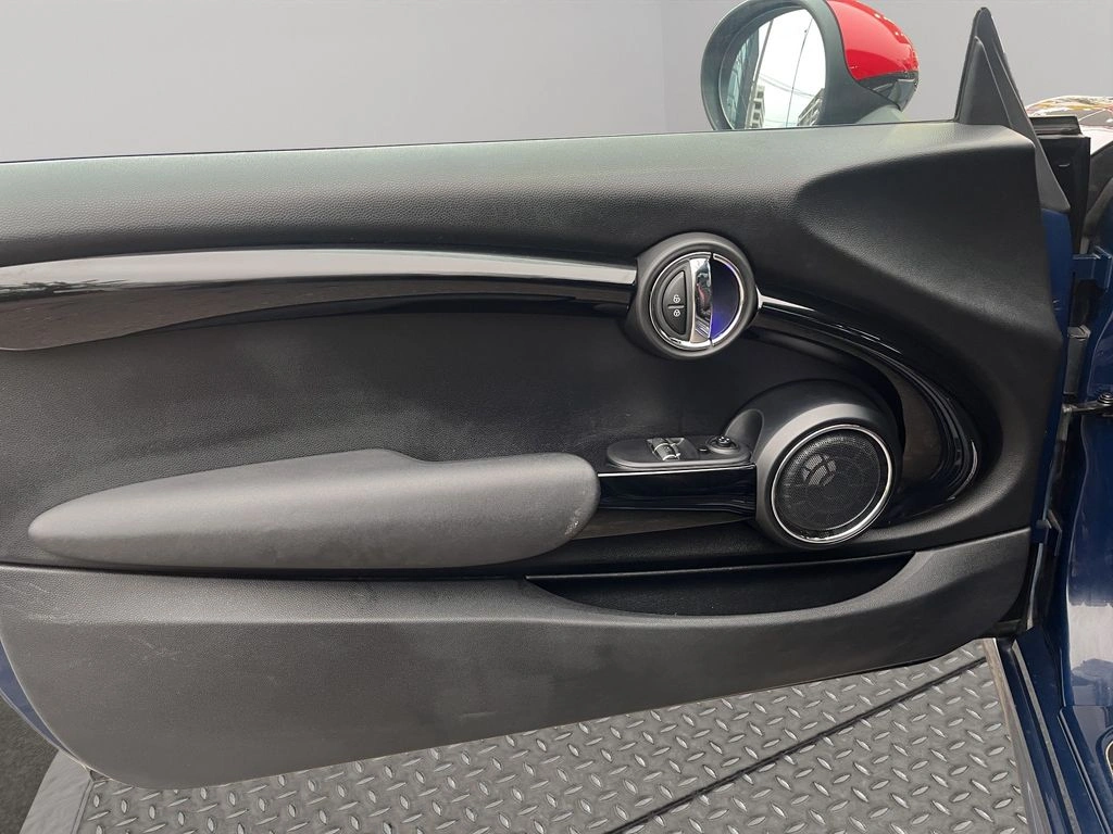 Mini Cooper Jcw Hb 2.0 Aut año 2019