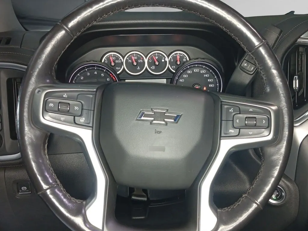 Chevrolet Silverado 5.3 Cc Trail Boss Z71 4x4 año 2021