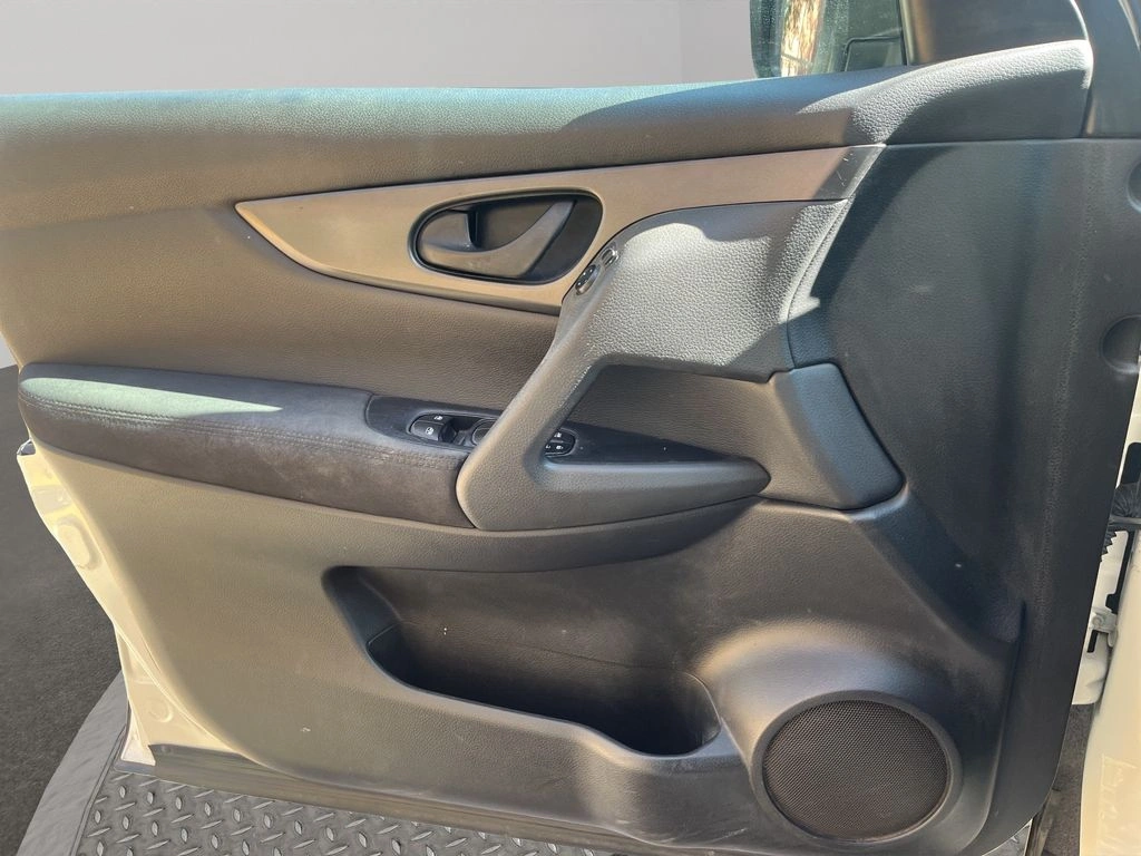 Nissan Qashqai Mt Sense 4x2 año 2021