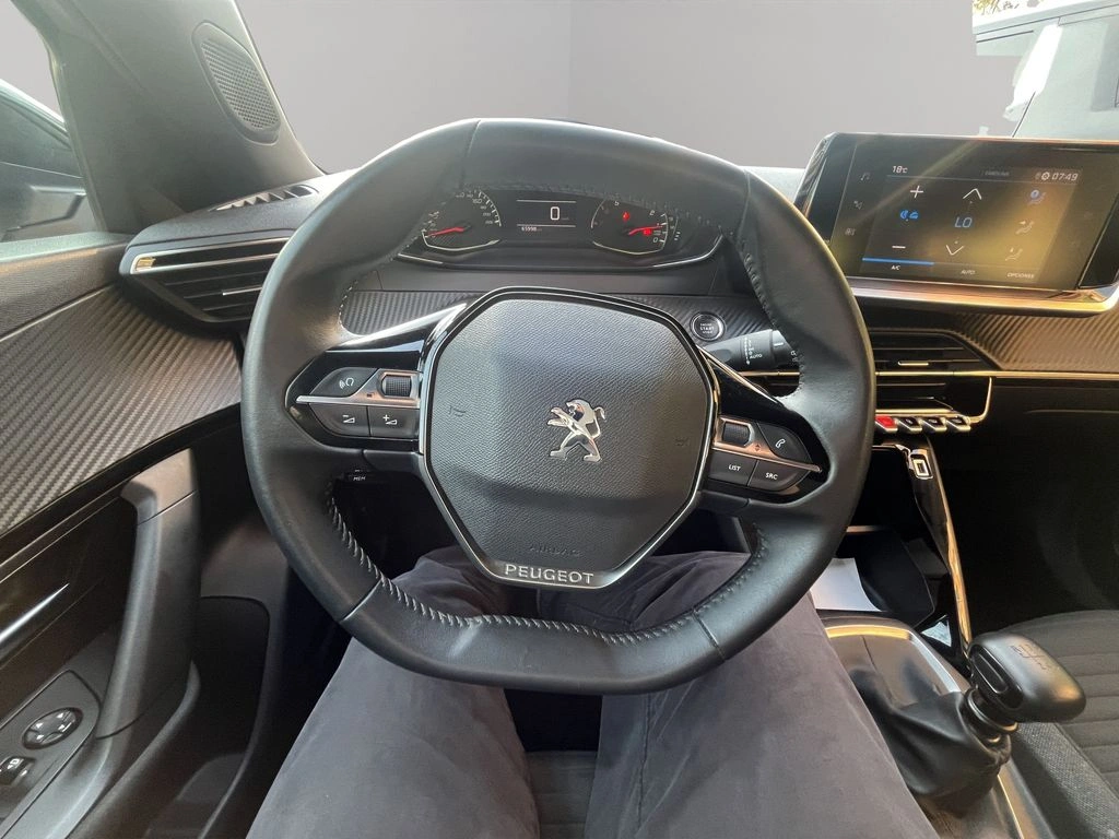 Peugeot 2008 1.2 Active Puretech 130 4x2 Mt 5p año 2023