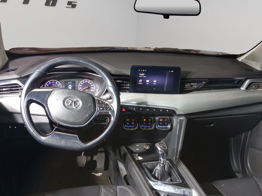 BAIC X35 1.5 Elite 4x2 Mt 5p año 2023