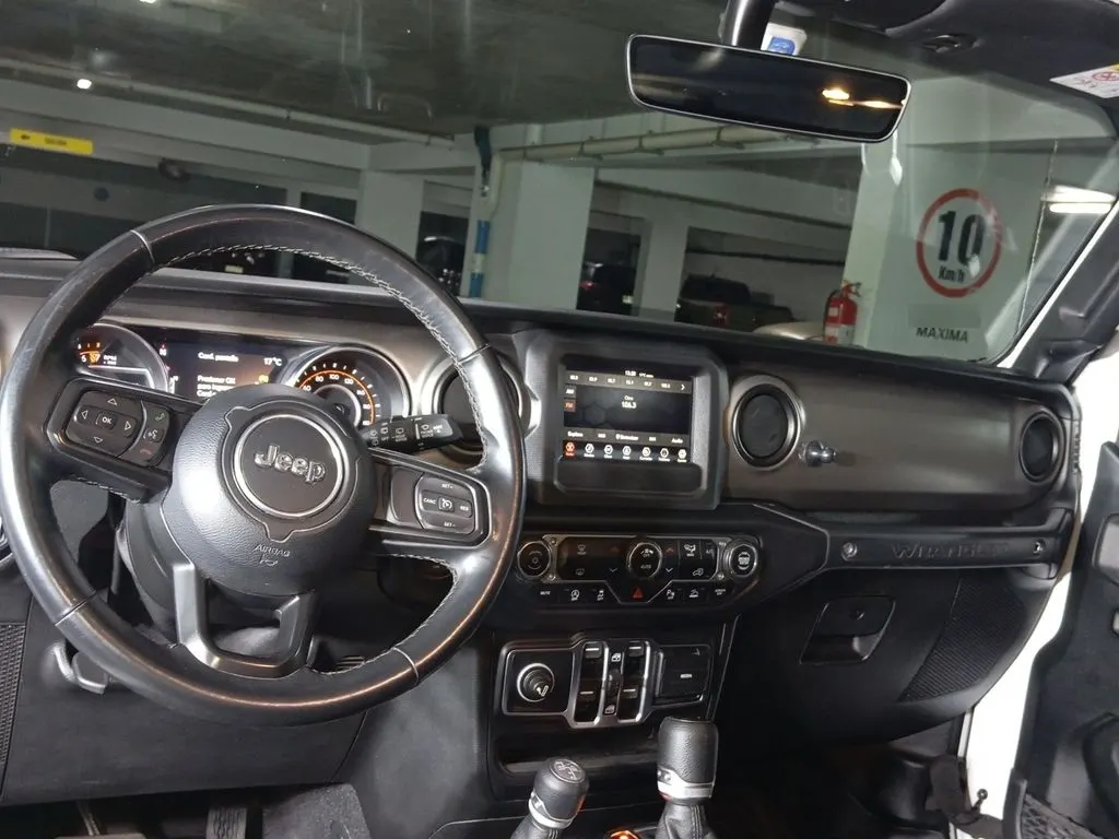 Jeep Wrangler 3.6 Unlimited Sport 4x4 At 5p año 2021