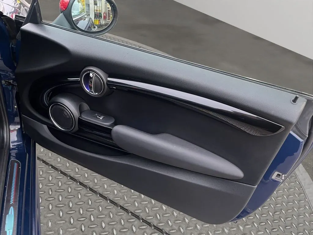 Mini Cooper Jcw Hb 2.0 Aut año 2019