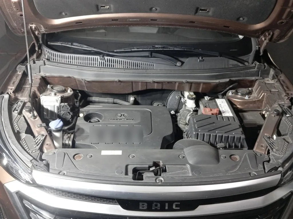 BAIC X35 1.5 Elite 4x2 Mt 5p año 2023