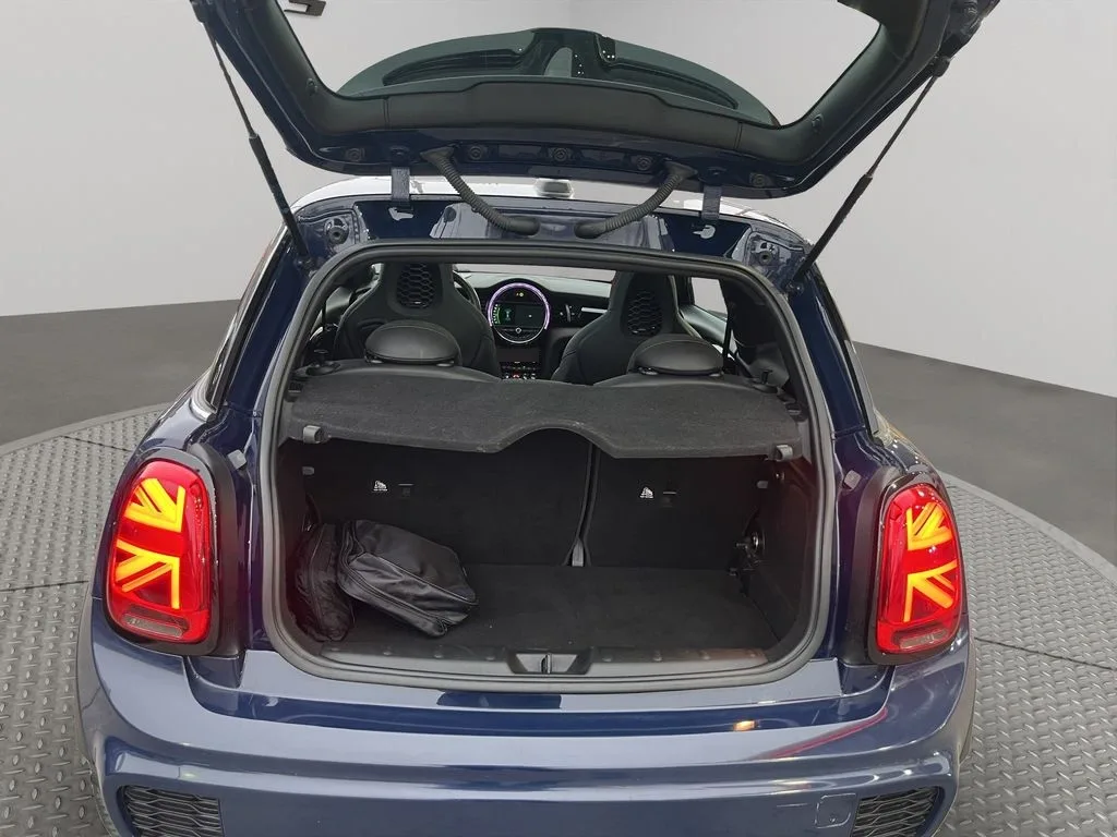 Mini Cooper Jcw Hb 2.0 Aut año 2019