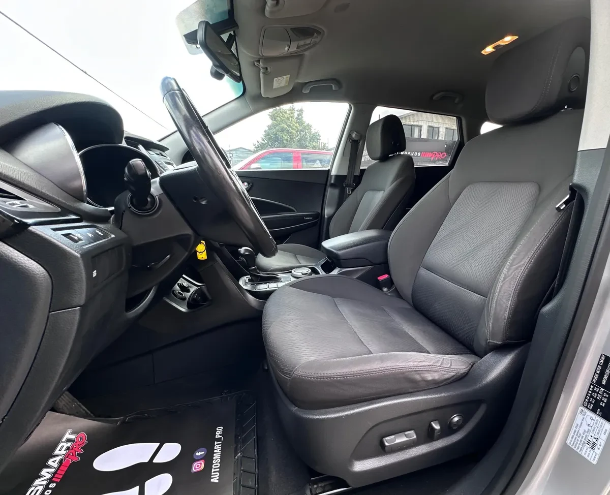 HYUNDAI GRAND SANTA FE 3.3 Nc Gls At 4x4 año 2016