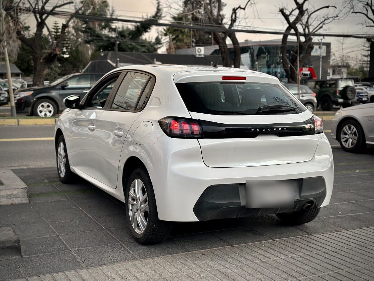 Peugeot 208 Active Pack año 2023