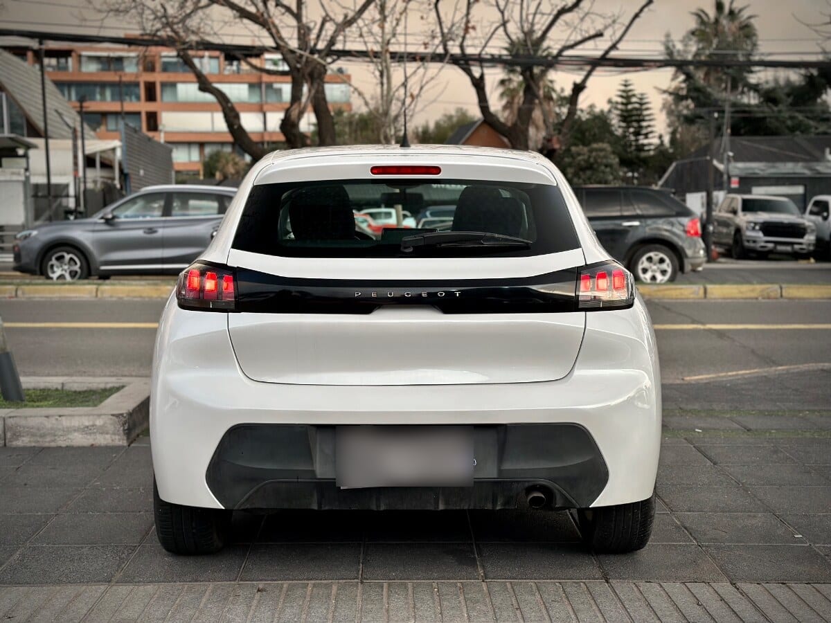 Peugeot 208 Active Pack año 2023