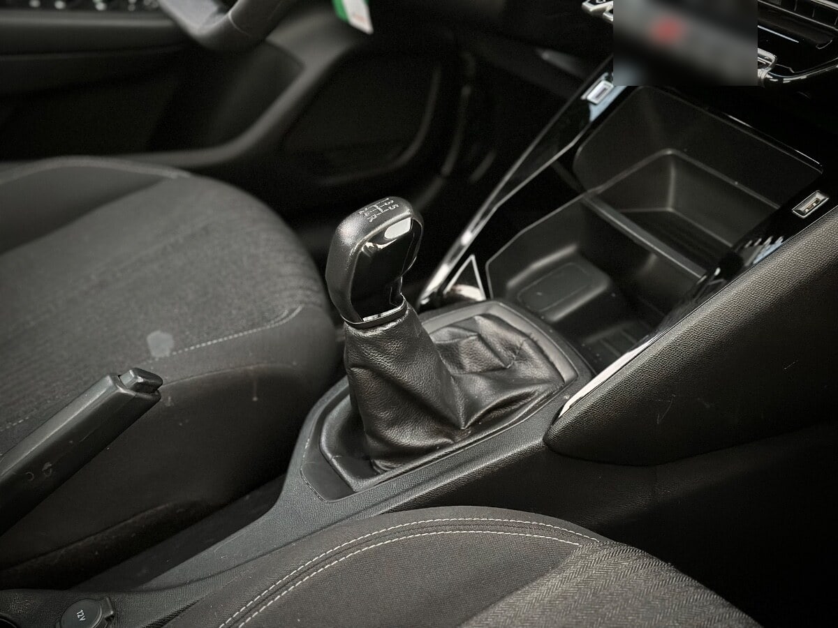 Peugeot 208 Active Pack año 2023