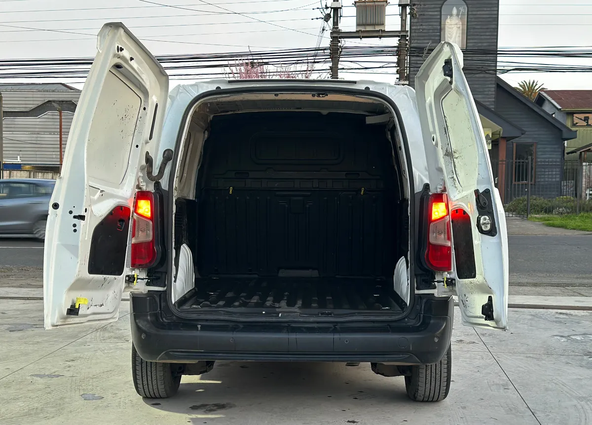 CITROEN BERLINGO 1.6 M Hdi 92 Mt Diesel año 2022