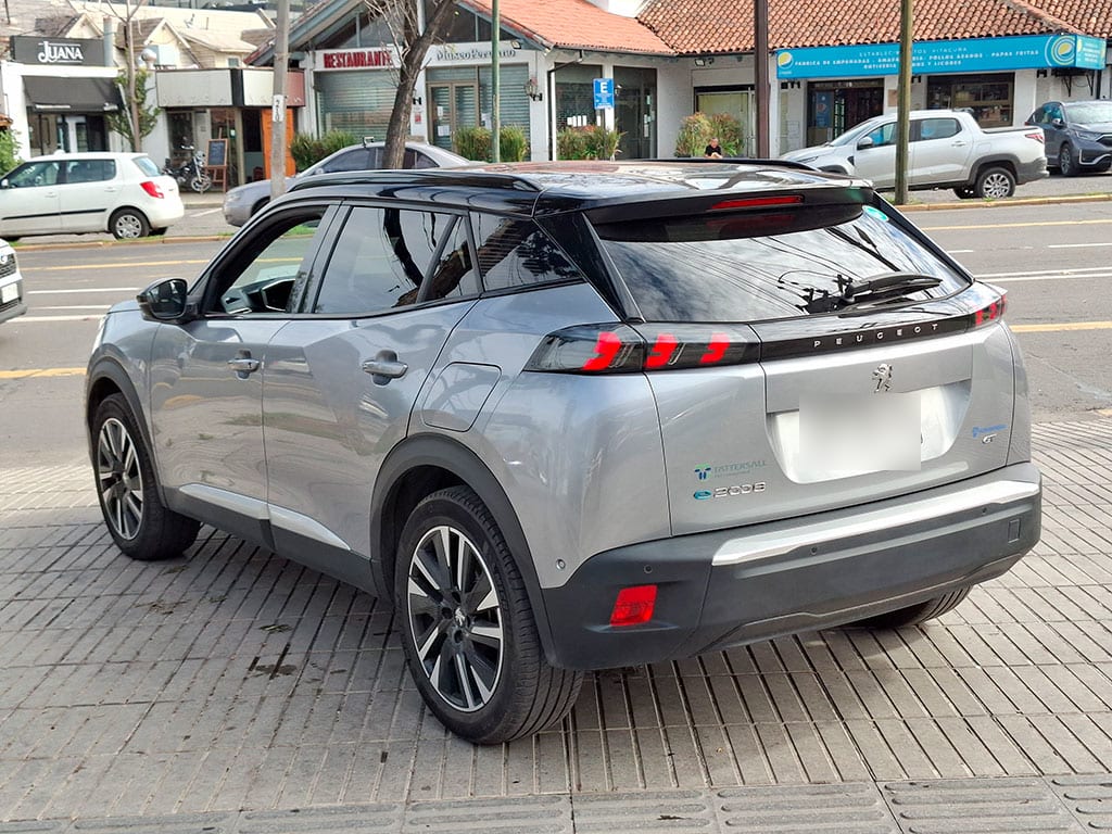 Peugeot E-2008 2008 Ev año 2023