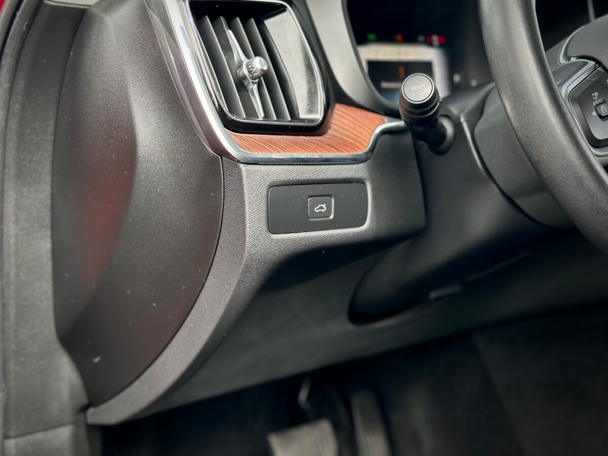Volvo Xc60 B5 Plus Hybrid año 2024
