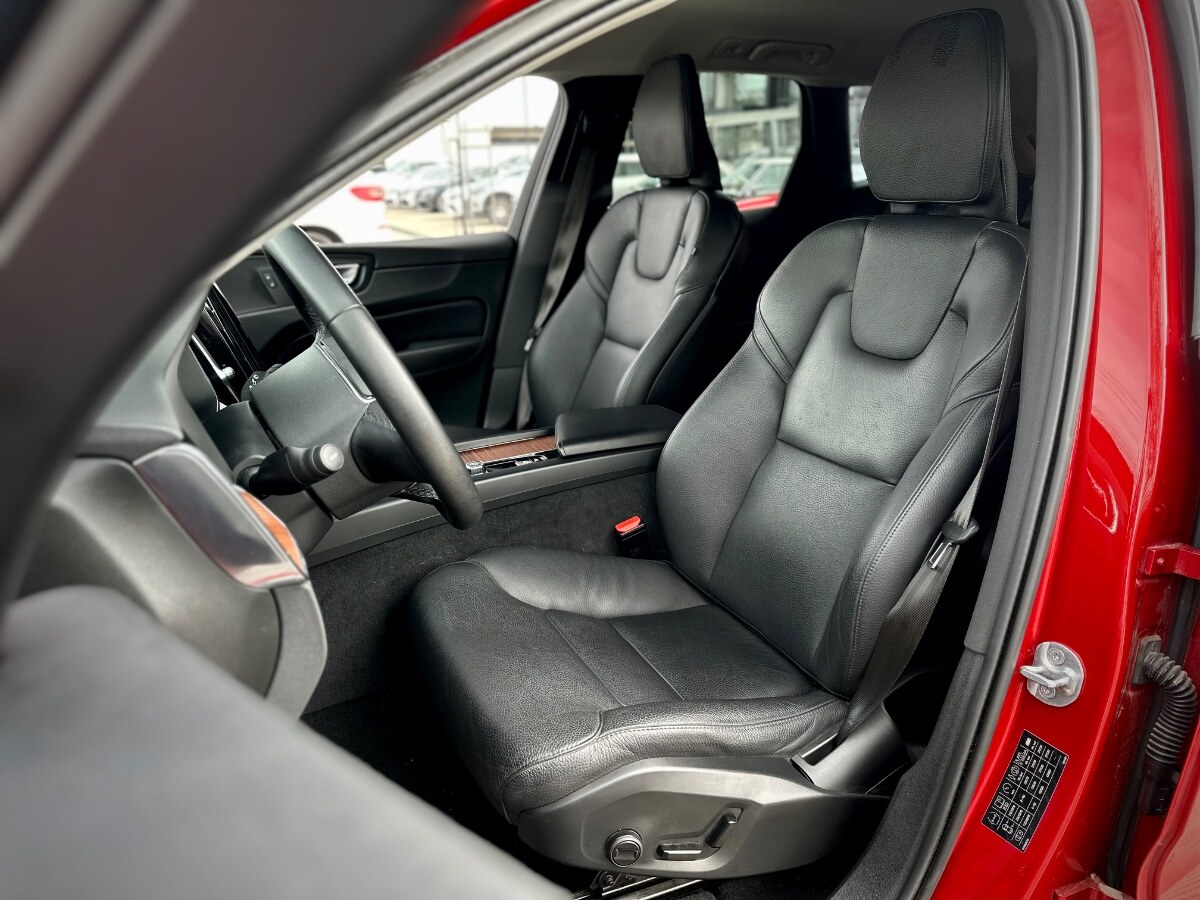 Volvo Xc60 B5 Plus Hybrid año 2024