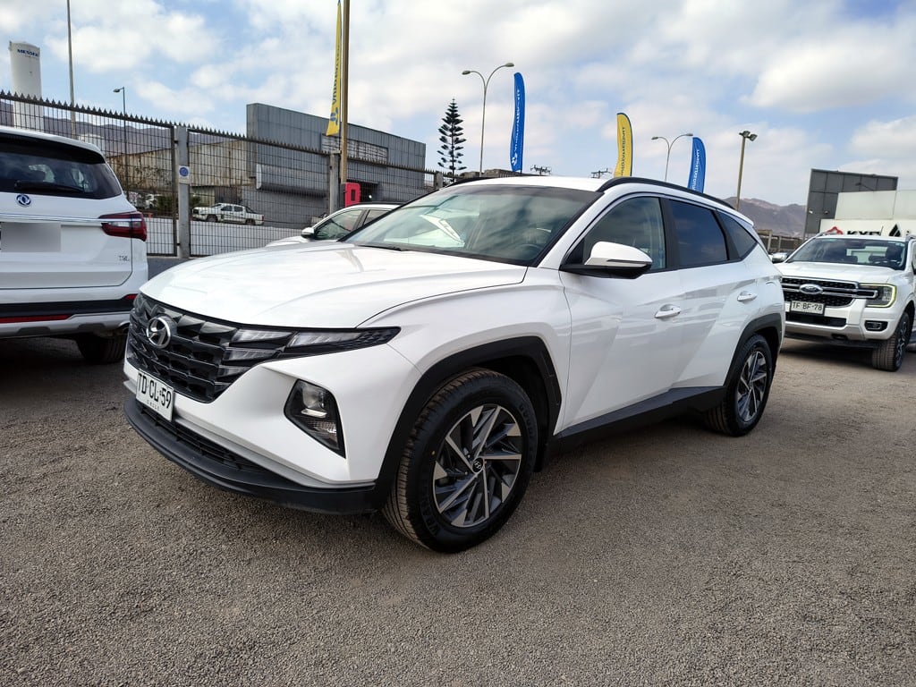 Hyundai Tucson 2.0 Gasolina 4x4 T/a año 2024