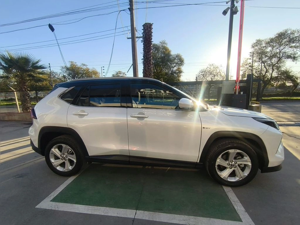 Toyota Yaris Cross Xi Hev 1.5 Aut año 2025