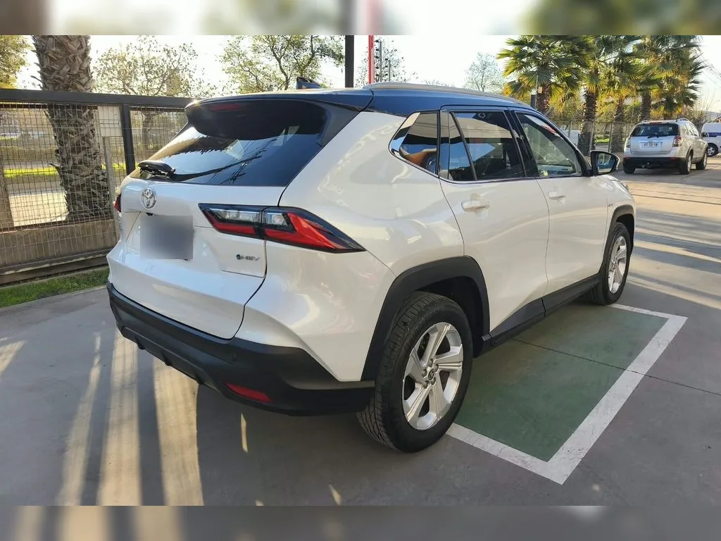 Toyota Yaris Cross Xi Hev 1.5 Aut año 2025