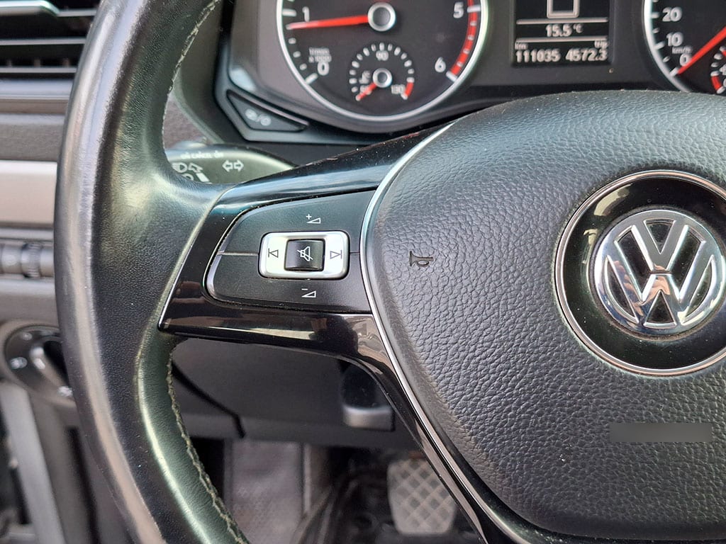 Volkswagen Amarok 2.0 Confortline 4x2 año 2023