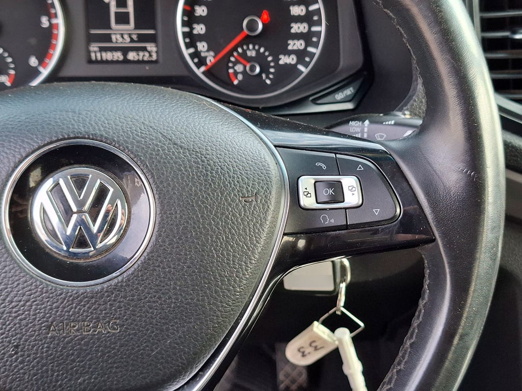 Volkswagen Amarok 2.0 Confortline 4x2 año 2023